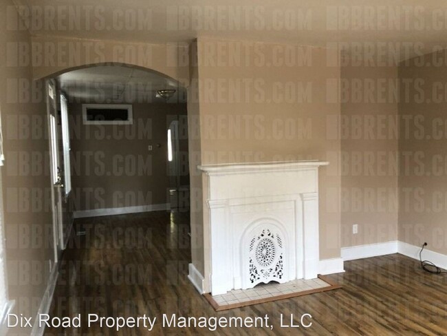 Building Photo - 2 br, 1 bath House - 303 North Eighth Street,