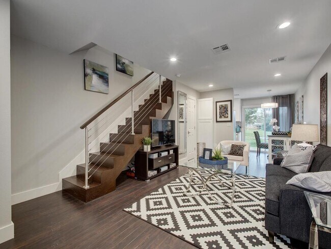 Foto del edificio - 202 S College St