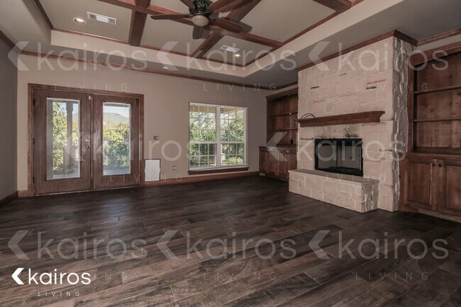 Foto del edificio - 7402 Ledgestone Dr.