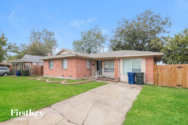Building Photo - 3101 Marydale Rd