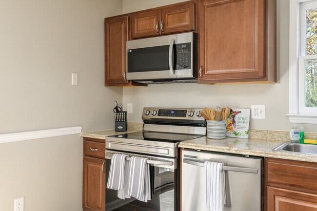 Foto del edificio - 8306 Rust Wood Pl