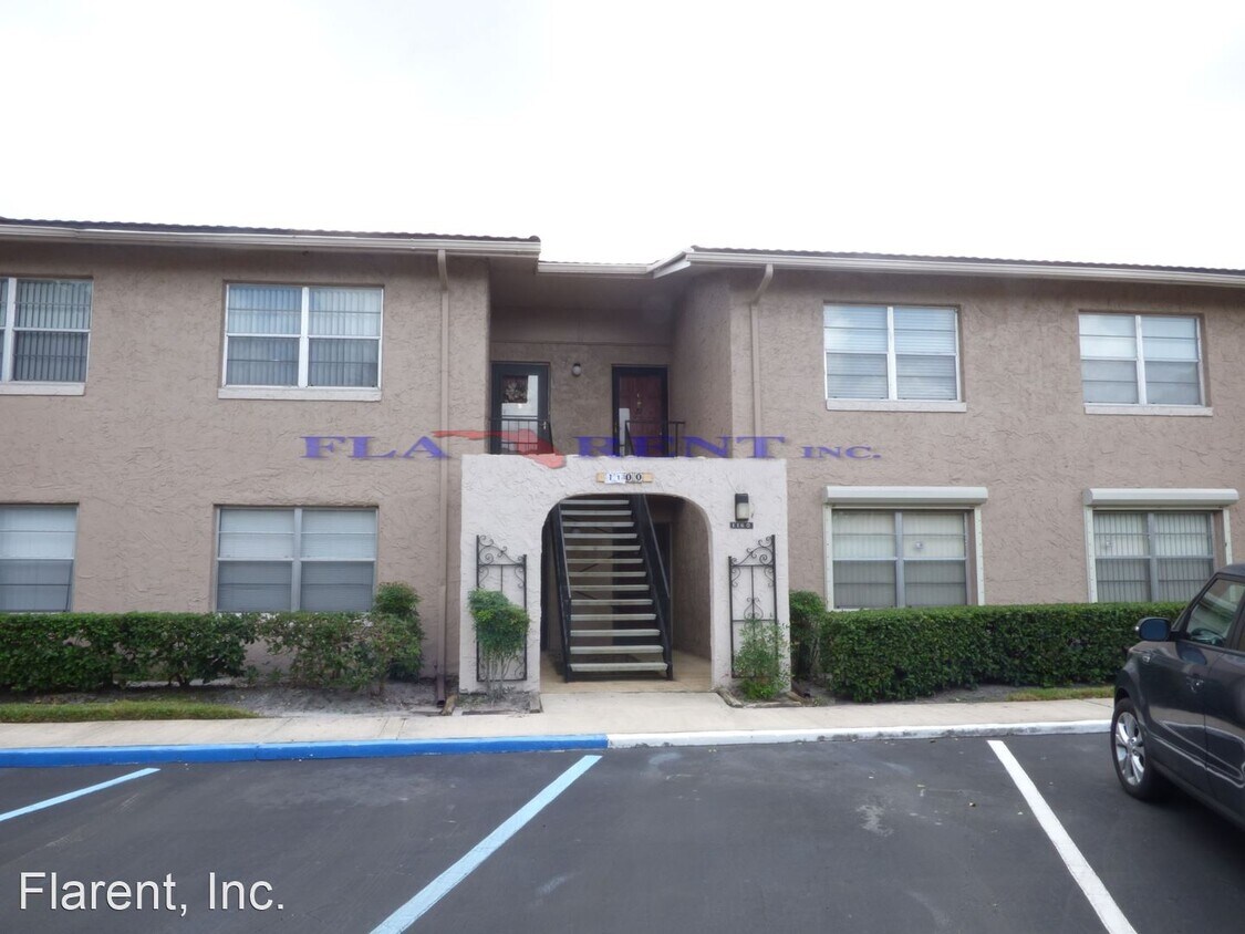 Primary Photo - 1160 Calle Del Norte