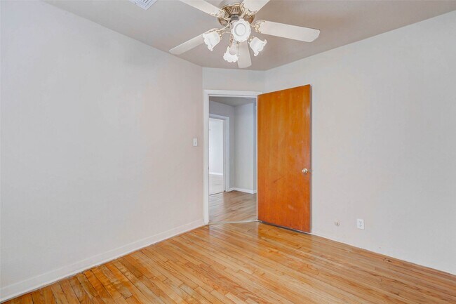 Foto del edificio - 6507 Heron Dr
