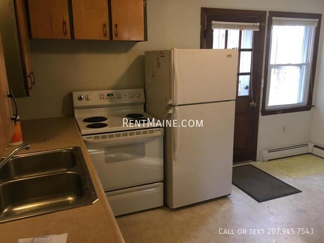 Building Photo - 27 Yale St