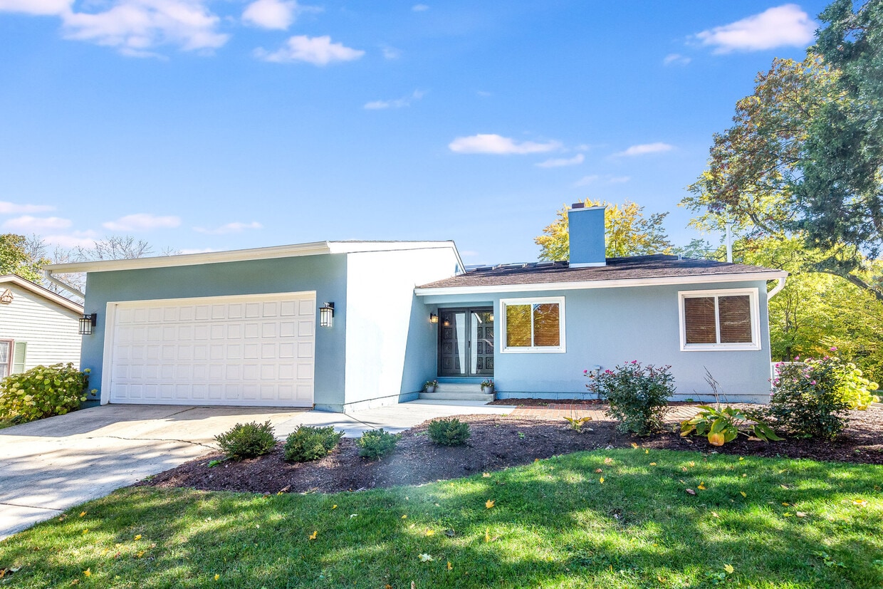Primary Photo - 6575 Shagbark Ct