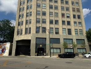 Building Photo - 1550 S Blue Island Ave