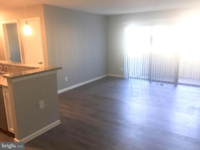 Foto del edificio - 1609 Woodhollow Dr