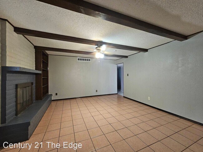Foto del edificio - 4 br, 2 bath House - 11348 Tom Ulozas