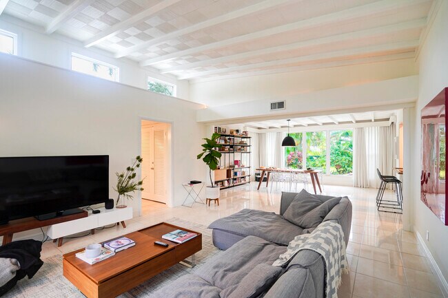 Foto del edificio - 216 32nd St