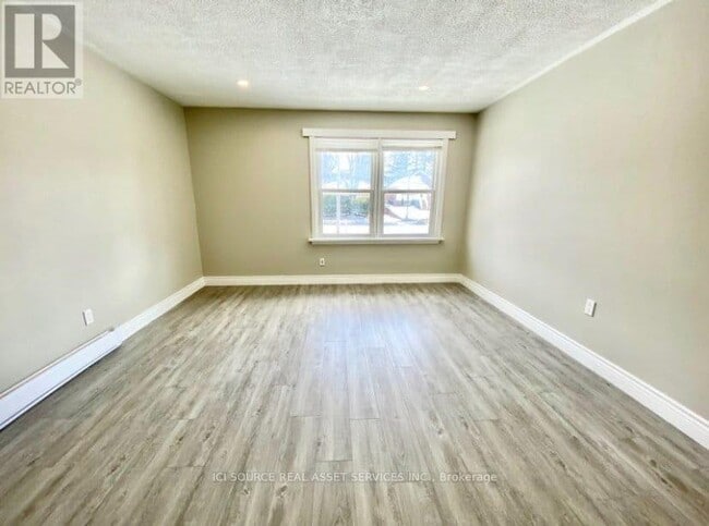 Building Photo - 1263 Clonsilla Ave