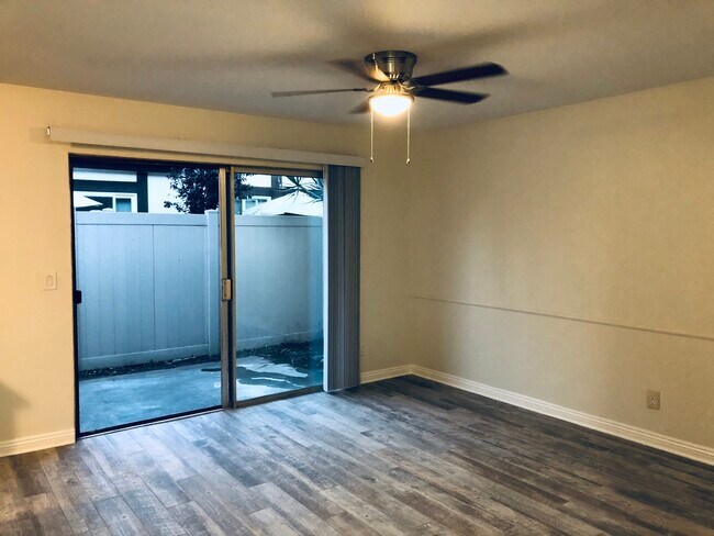 Dining Room - 15508 Williams St