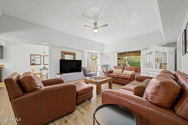 Foto del edificio - 4525 N 66th St