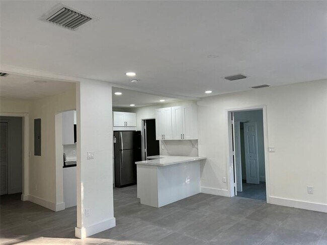 Foto del edificio - 6301 NE 5th Ave