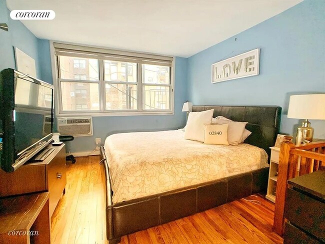 Foto del edificio - 343 E 78th St