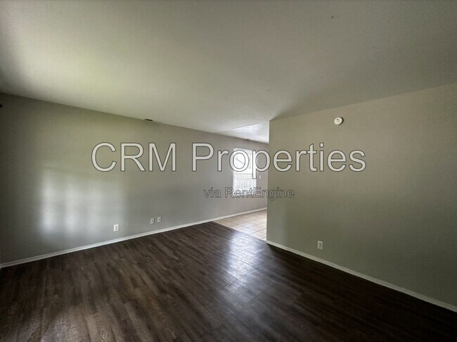Foto del edificio - 3620 Beasley Dr