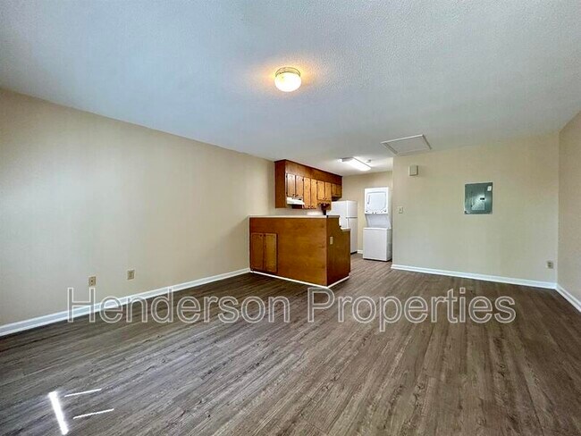 Building Photo - 1442 Riverview Rd