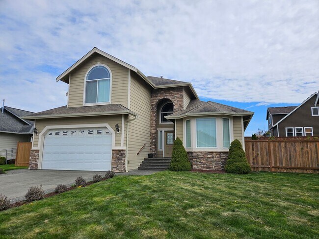 Building Photo - 4 Bedroom House for Rent in Ferndale