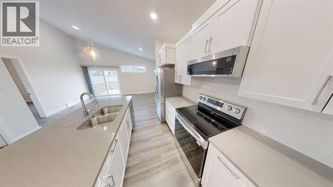 Photo du bâtiment - 13401-13105 105 St