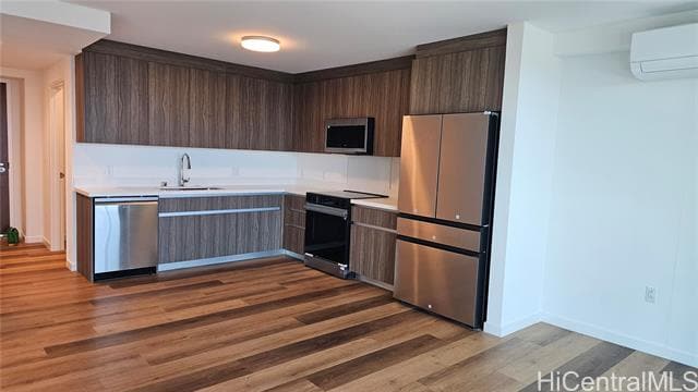 Building Photo - 1500 Rycroft St