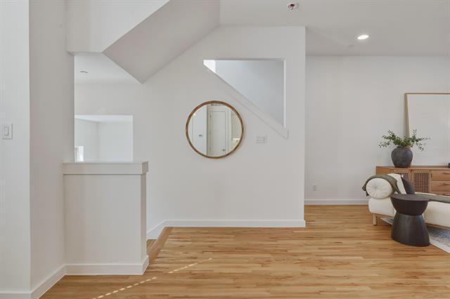 Foto del edificio - 5734 Oram St