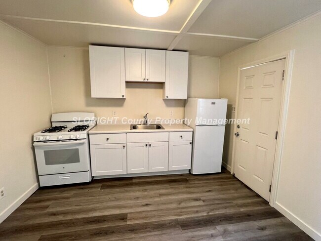 Foto del edificio - AVAILABLE JUNE - Two Blocks From Cal Poly - 1 Bed / 1 Bath