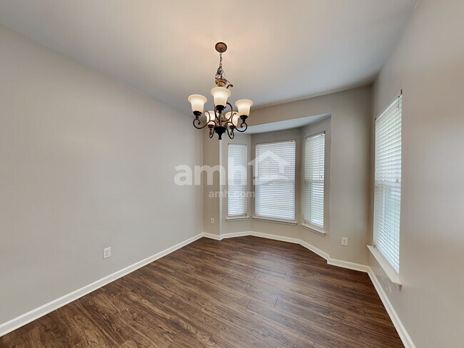 Foto del edificio - 9603 Corbett Square Lane