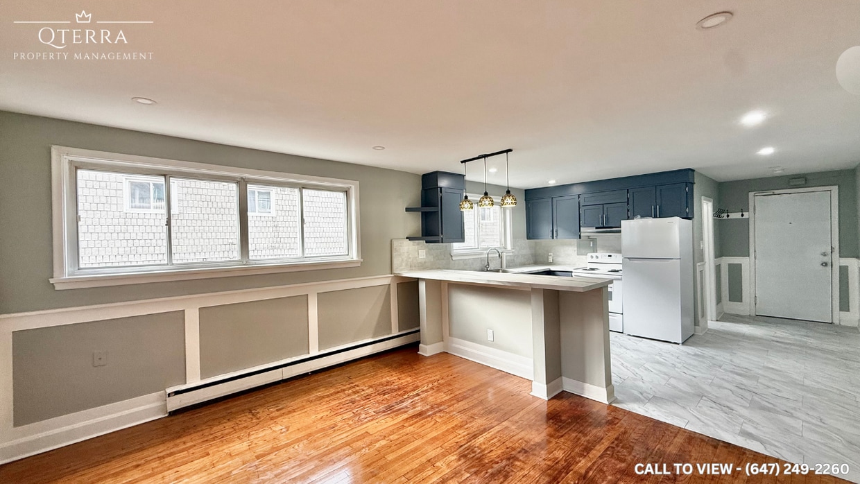 Primary Photo - 301 Cordova Rd