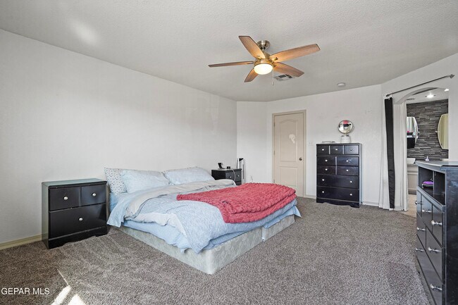 Building Photo - 12800 Tierra Alexis Dr