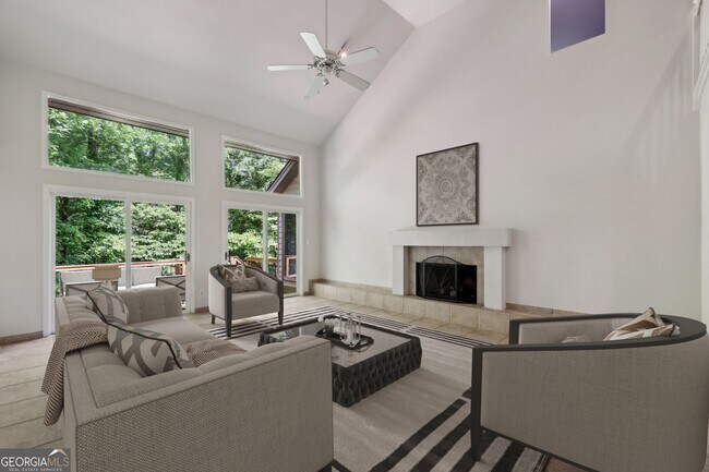 Foto del edificio - 110 Westchester Way