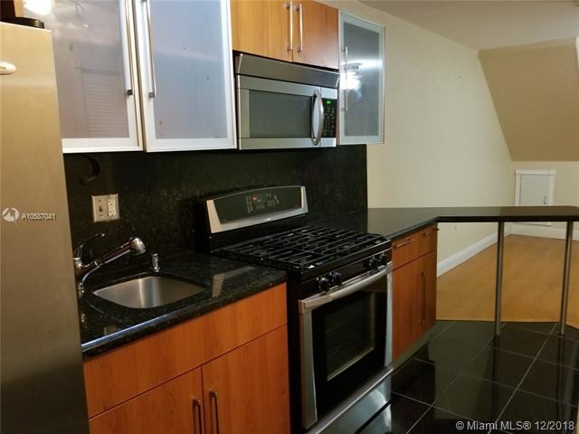 Foto del edificio - 1300 W 47th Pl