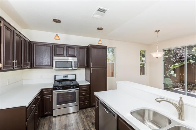 Building Photo - 135 Alicia Way