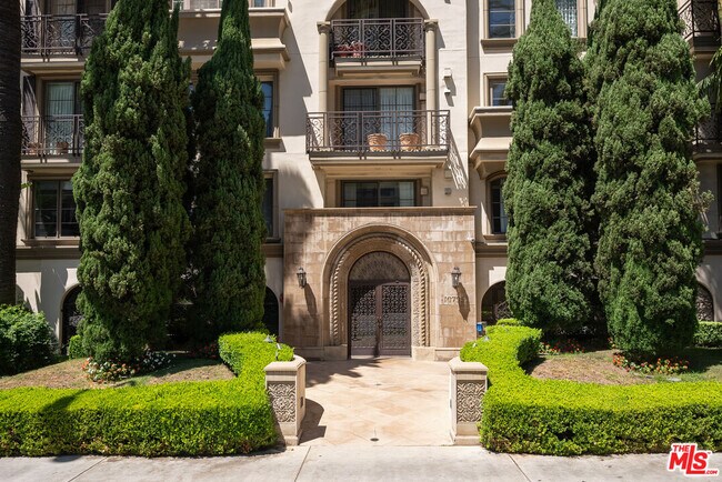 Foto del edificio - 10795 Wilshire Blvd