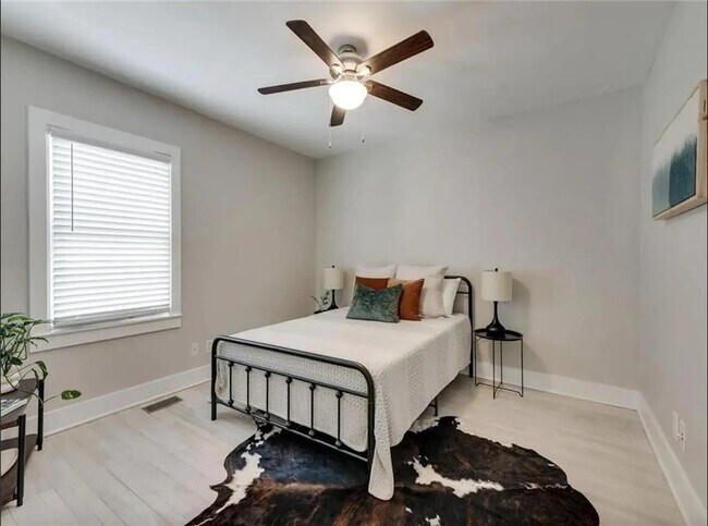 Foto del edificio - 1006 Hill St SE