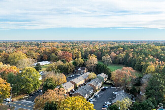 Imagen alternativa de la comunidad 2 - Colony Wood Townhomes