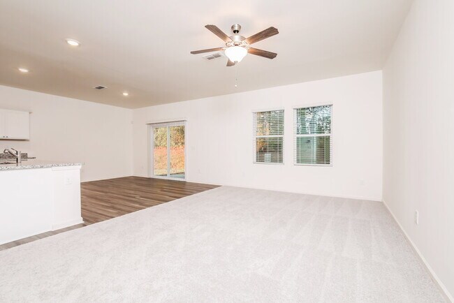 Foto del edificio - 769 Shepard Rock Dr