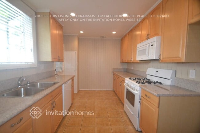 Foto del edificio - 3508 Division St