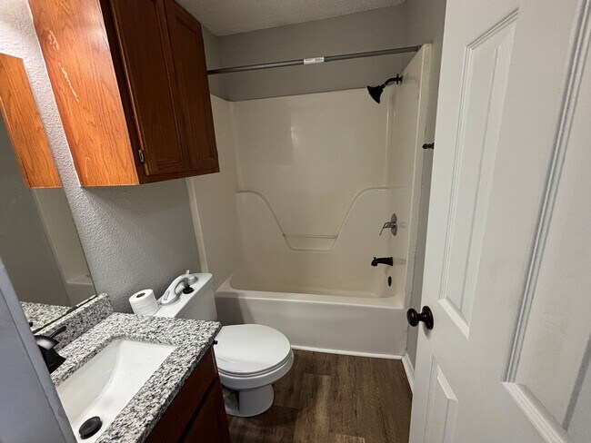 Foto del edificio - 3401 SW Landau Ct