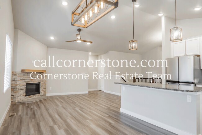 Building Photo - 10565 Summer Rdg Dr