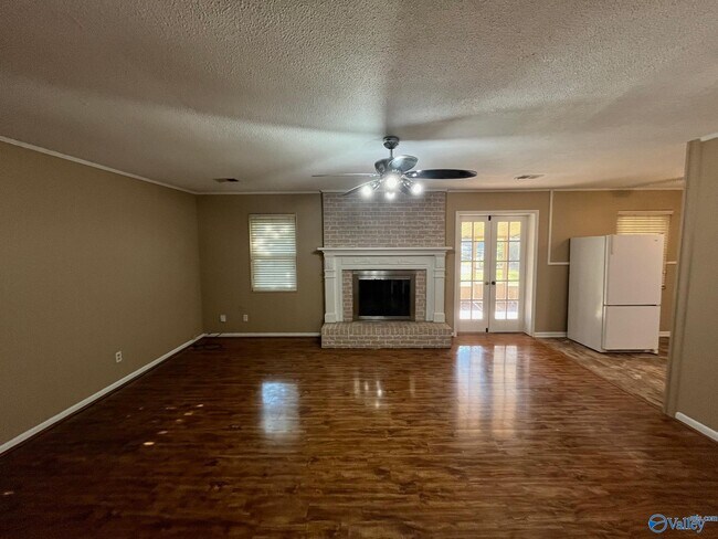 Foto del edificio - 1222 Kathy Ln SW