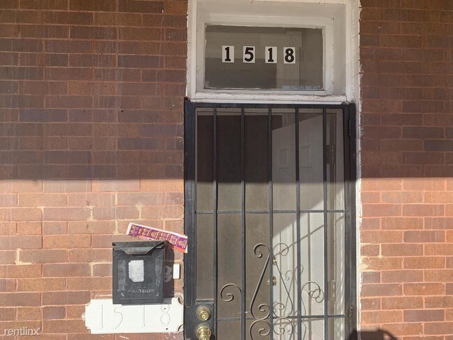 Foto del edificio - 3 br, 2 bath Townhome - 1518 E 28th St