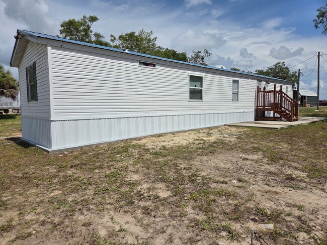 Building Photo - 17014 Meridian Blvd