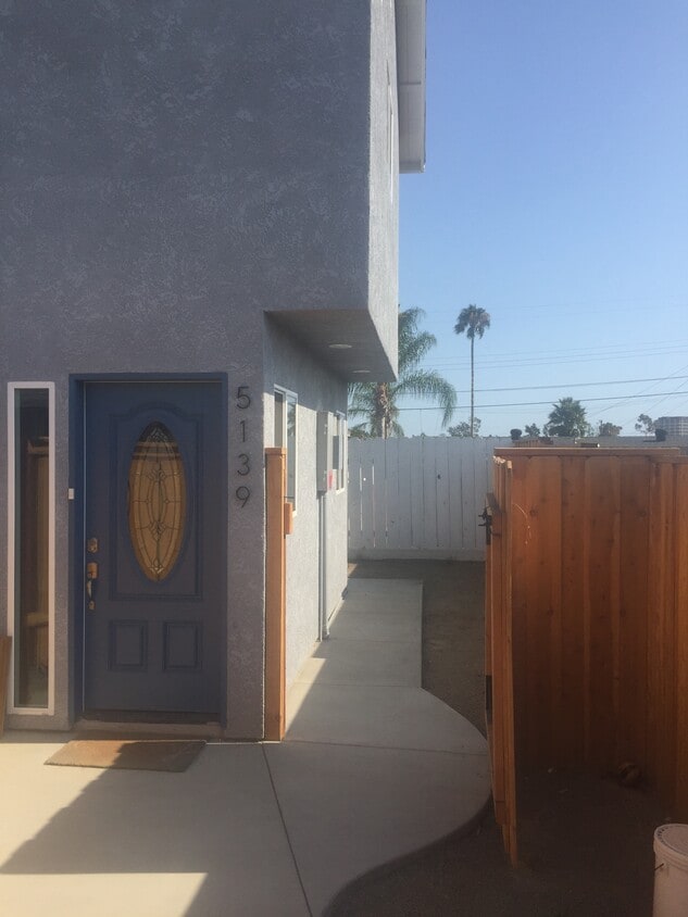Primary Photo - 5139 Bellvale Ave