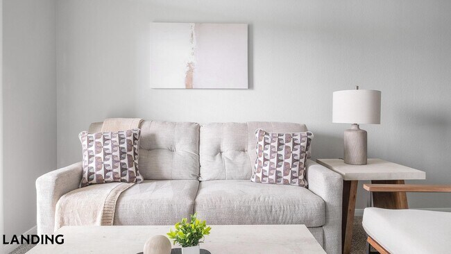 Foto del edificio - 14807 Woodland Hills Dr