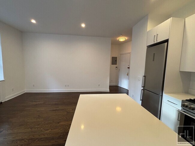 Foto del edificio - WEST 9 AVE