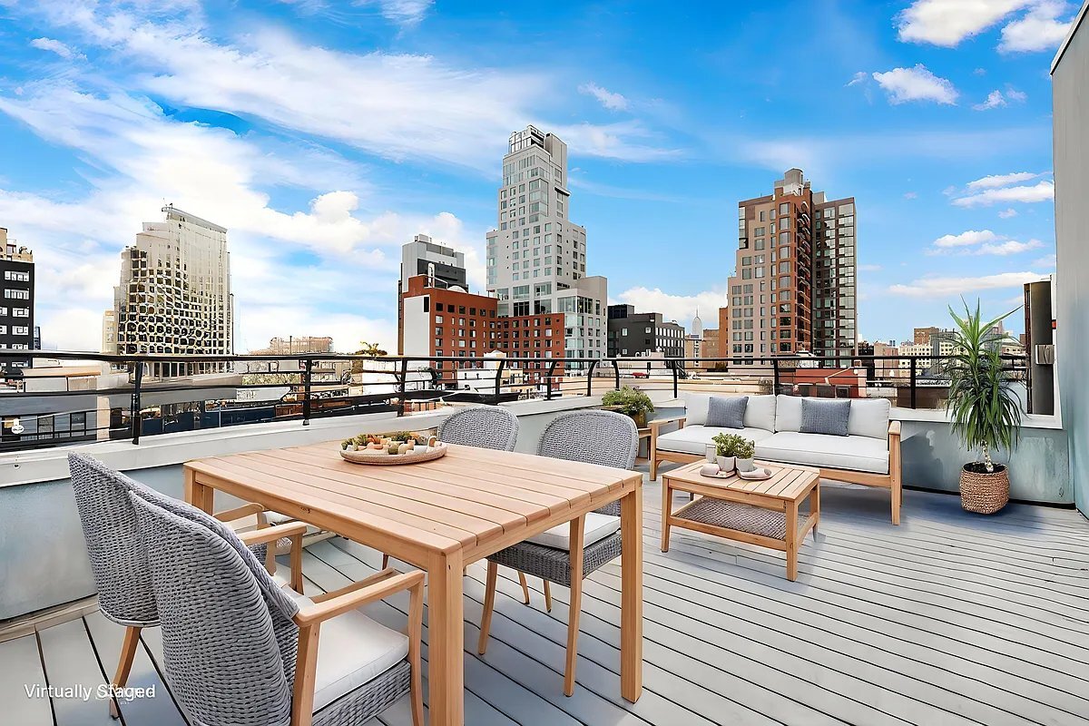 Primary Photo - 152 Ludlow St