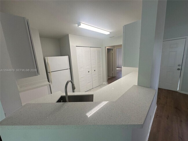 Foto del edificio - 3417 NW 44th St