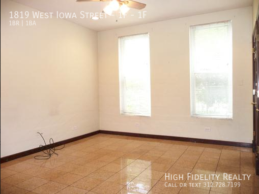 Building Photo - 1819 W Iowa St