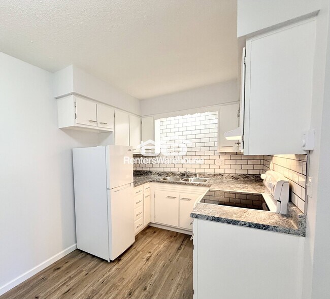 Foto del edificio - 211 S Green St