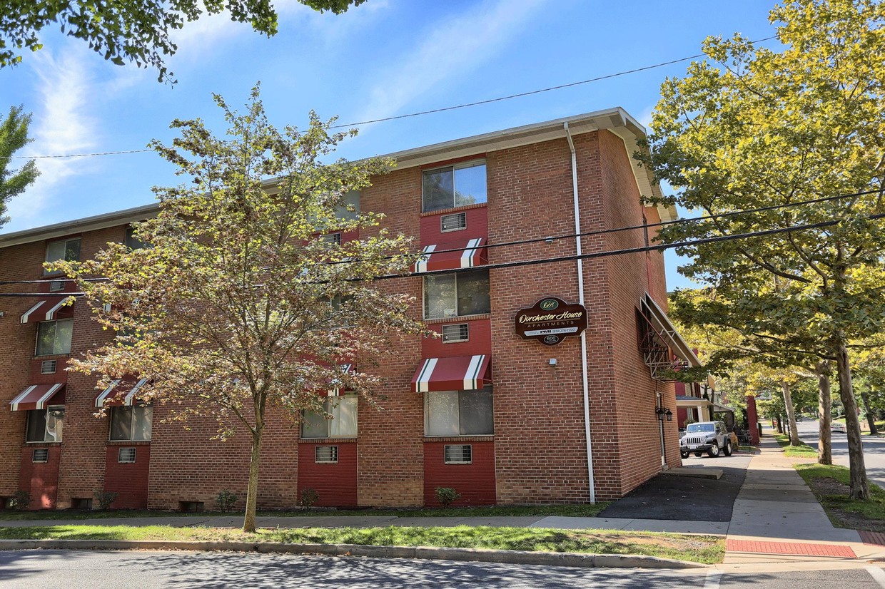 Building Photo - Dorchester House Apartments