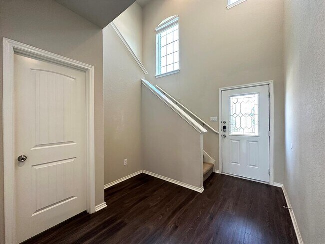 Foto del edificio - 109 Miles Dr